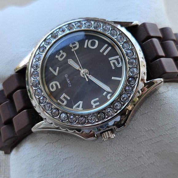 Accessories - Women Wristwatch Brown Rubber Band Quartz Analog Crystals Accent Bezel watch